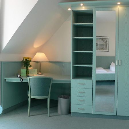 Hotel Till Eulenspiegel - Nichtrauchhotel - Garni Würzburg Exteriör bild